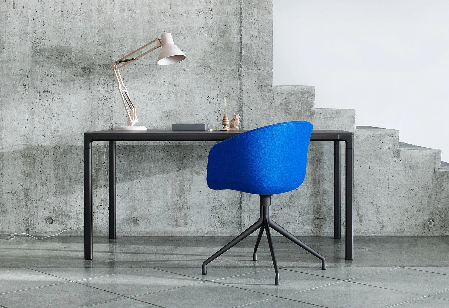 AAC 21 Chair