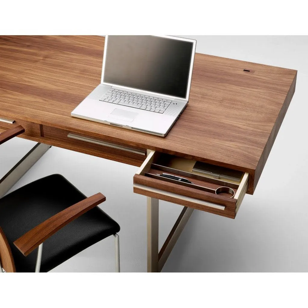 AK1340 Desk