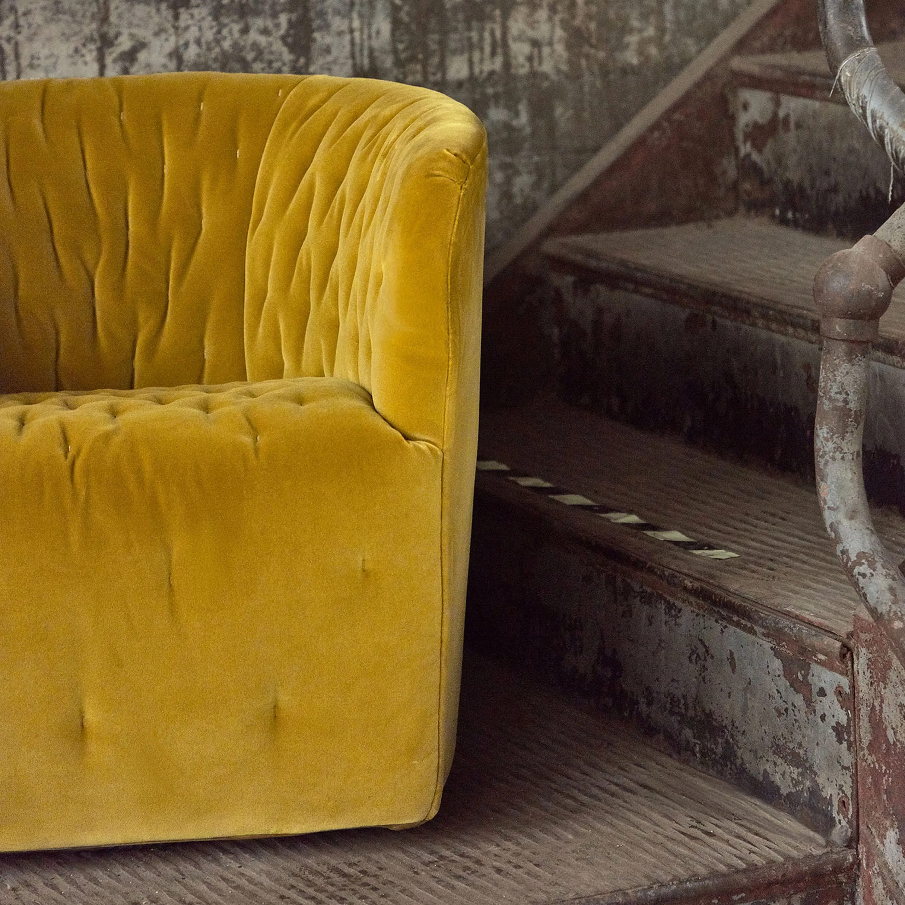 Amelia Swivel Chair