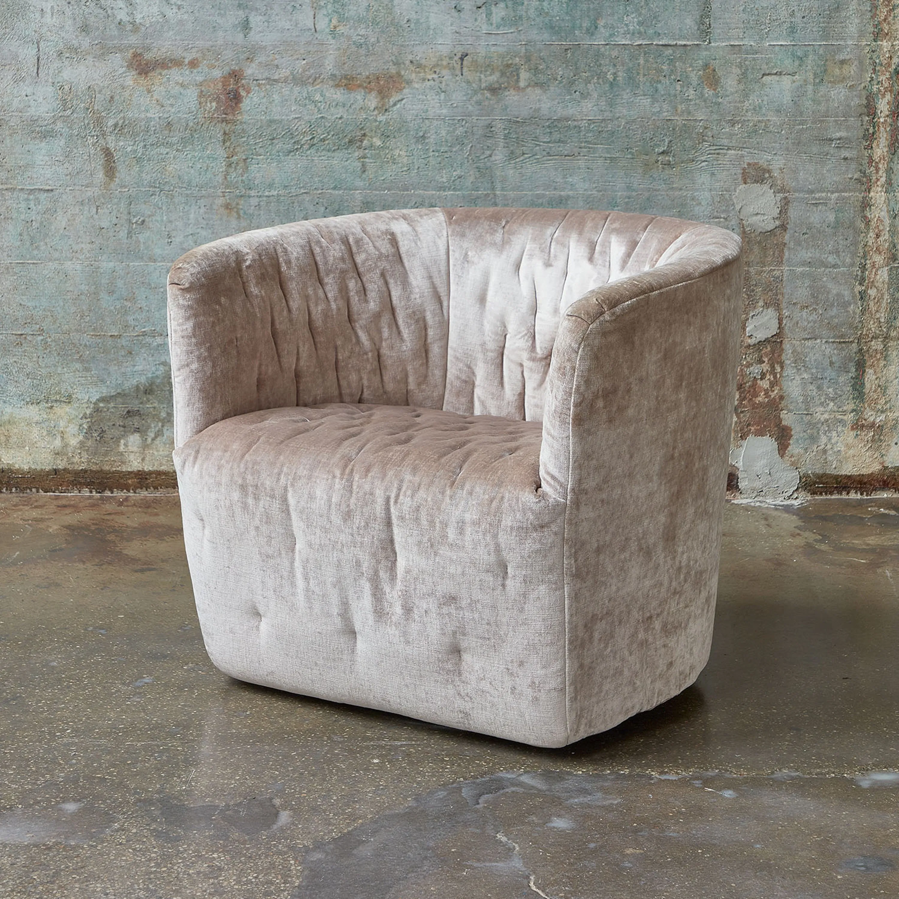 Amelia Swivel Chair