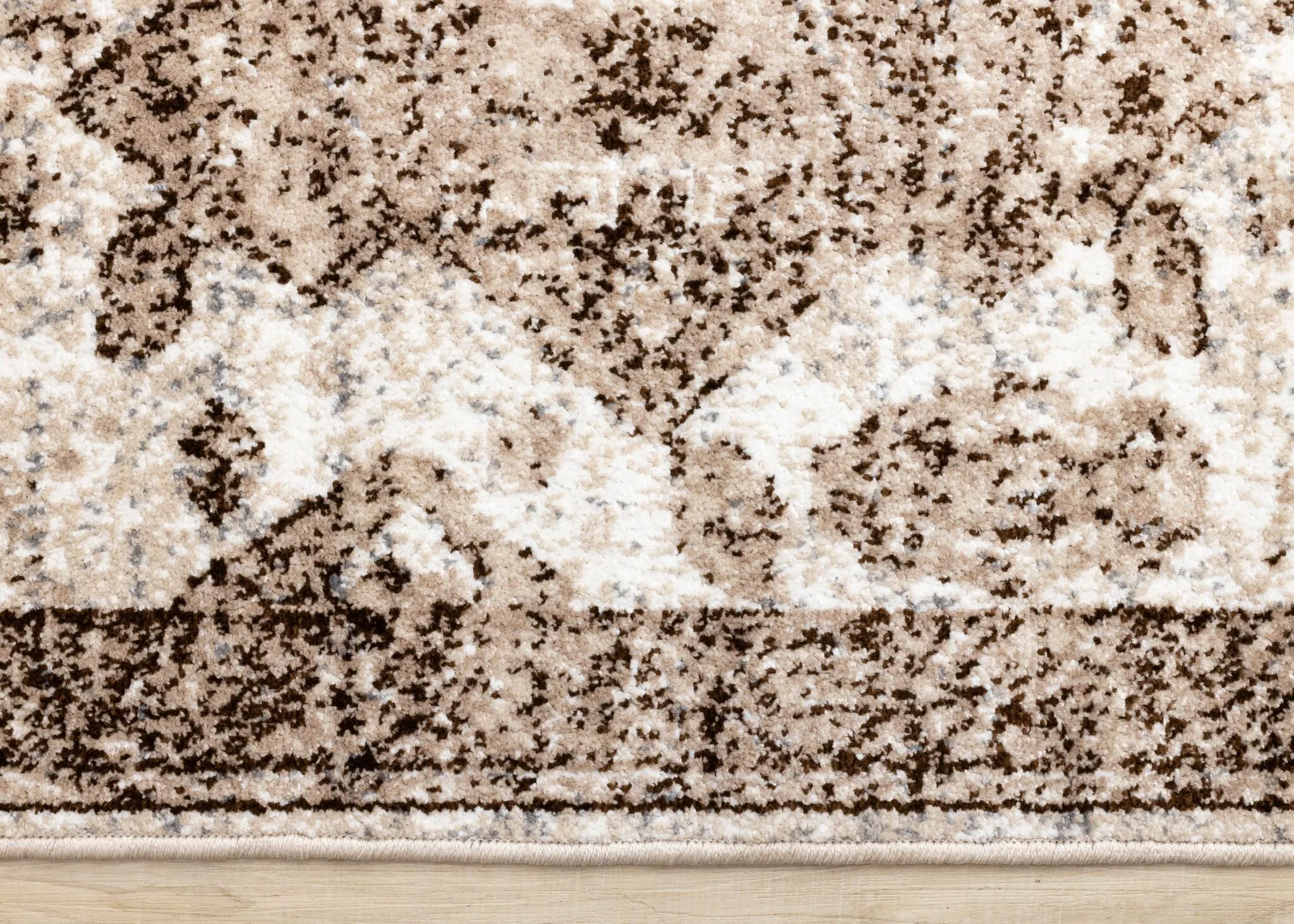 Antique Charm 6'7" x 9'6" Distressed Classic Area Rug - Brown, Grey, White
