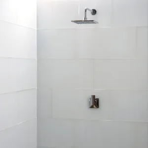 Arctic Clear Glass 600 x 300mm