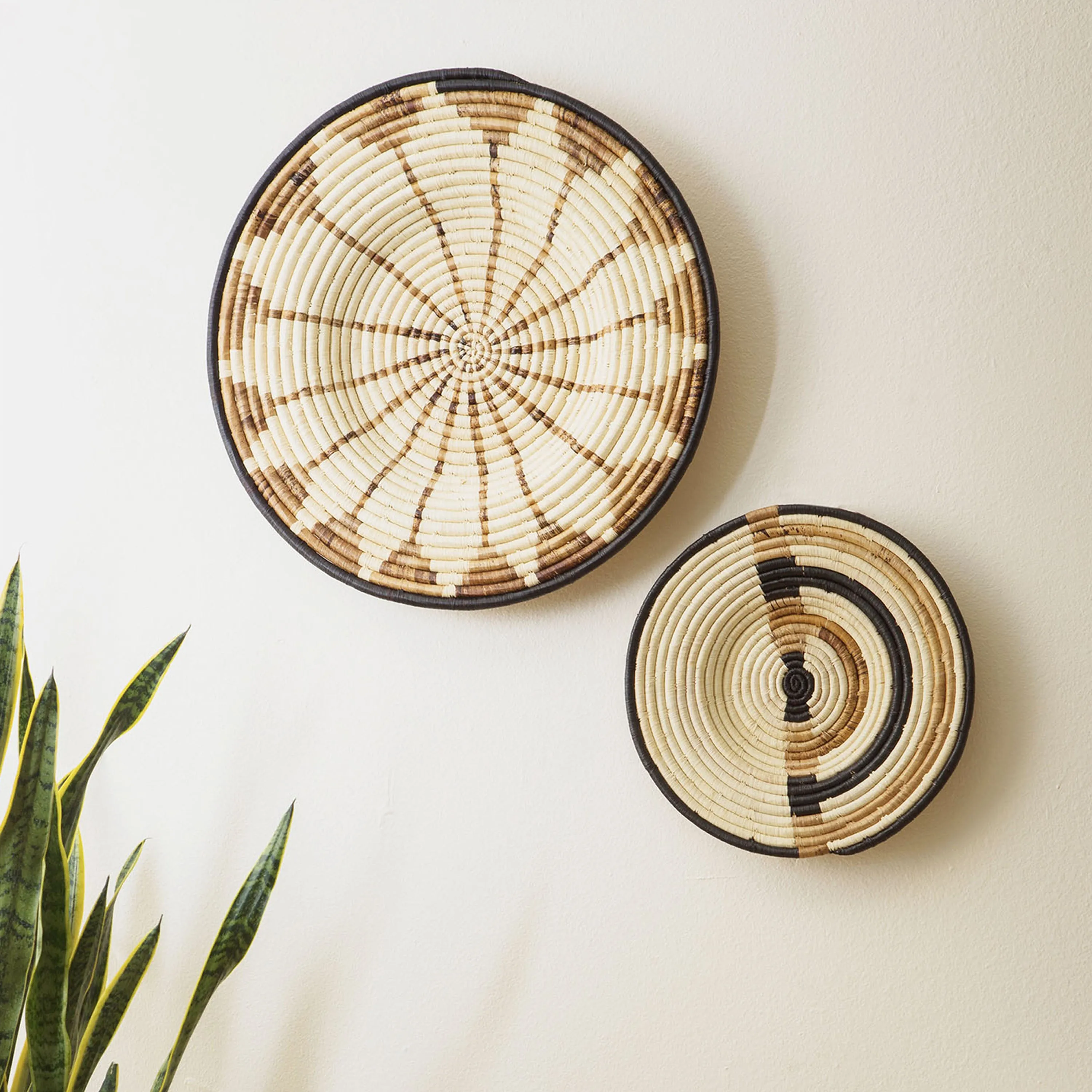 Banana Burst Woven Plate