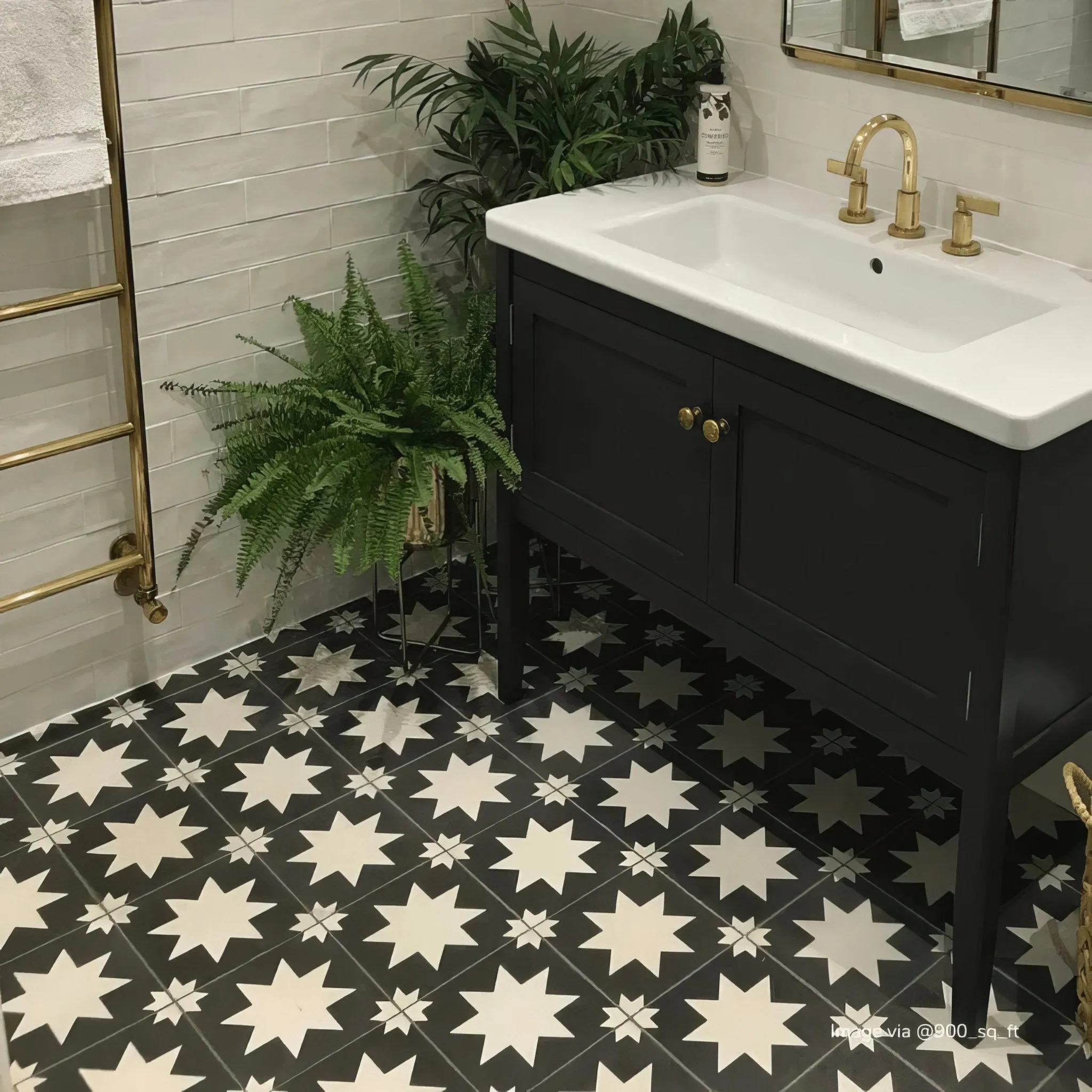 Black Pradena Tile
