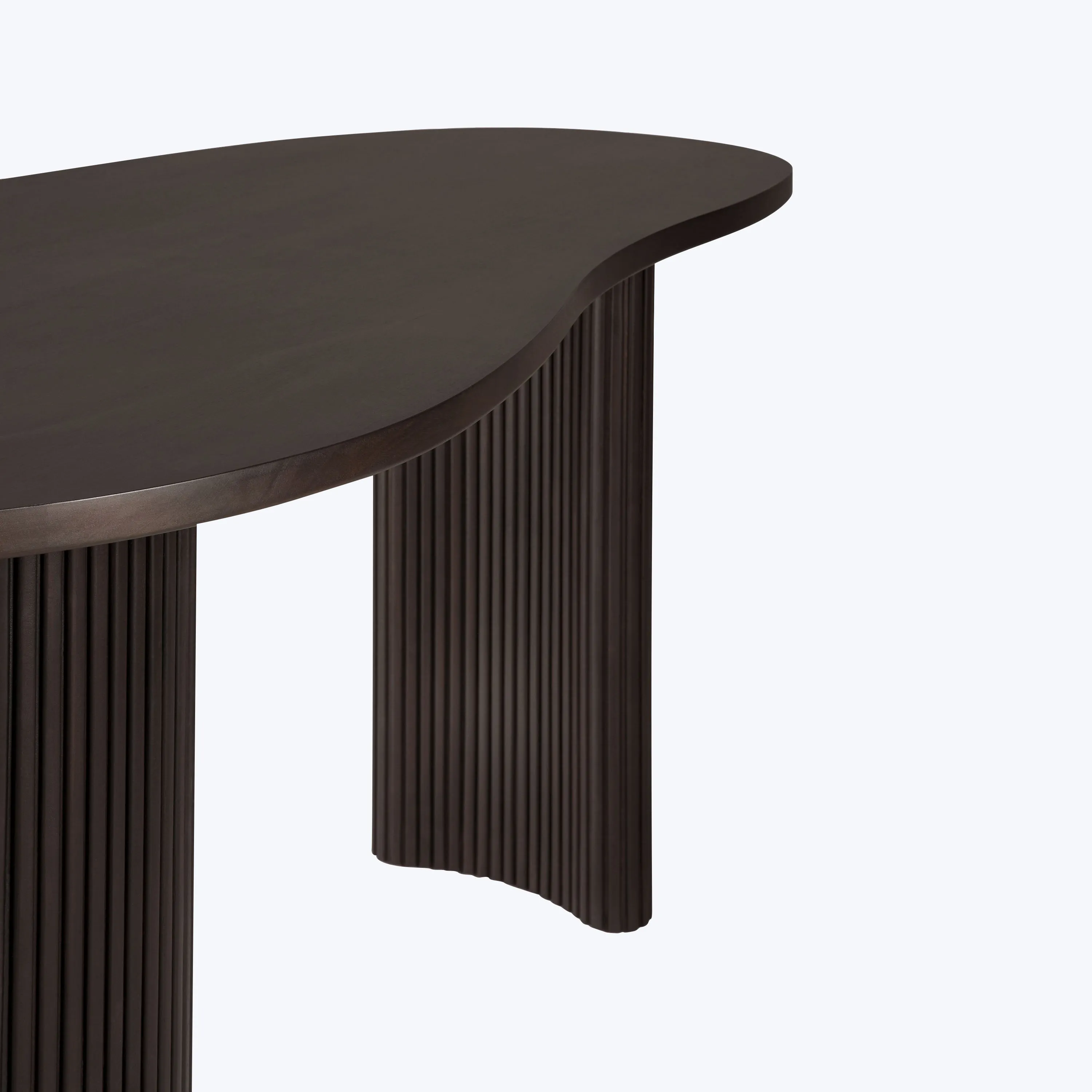 Boomerang Desk