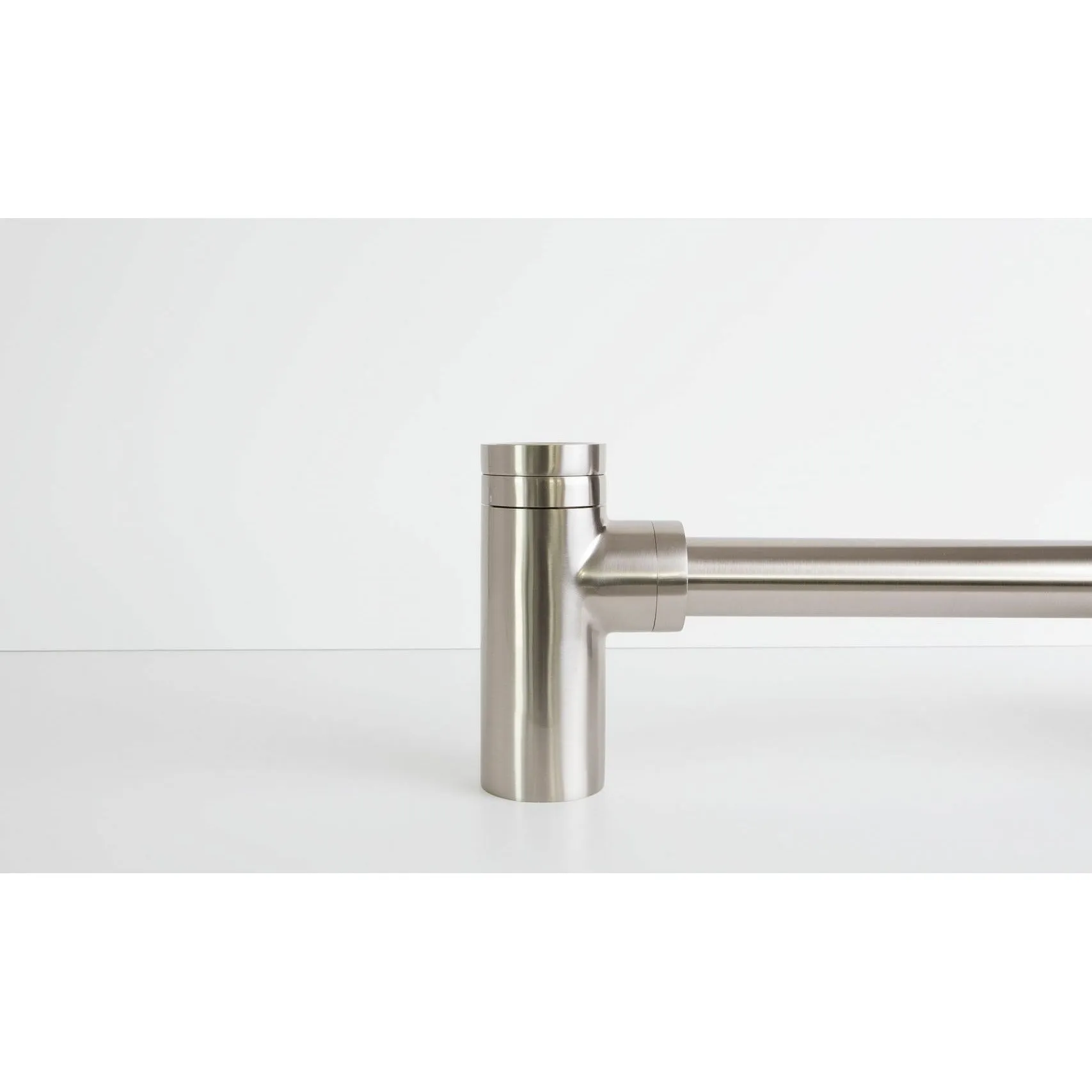 Copenhagen Bath Water Trap Round, Brushed Steel