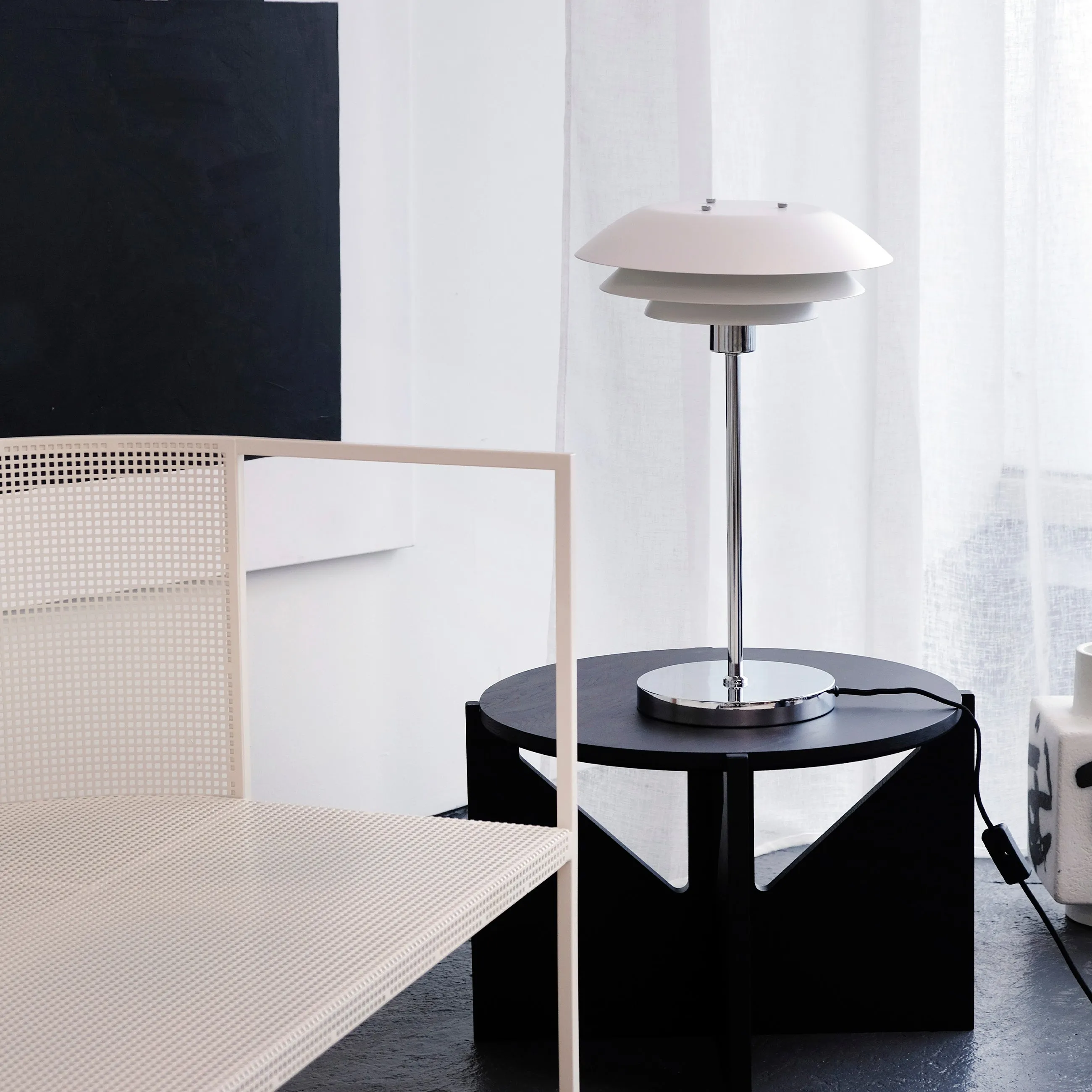 Dyberg Larsen Dl31 Table Lamp Matt White, ø31