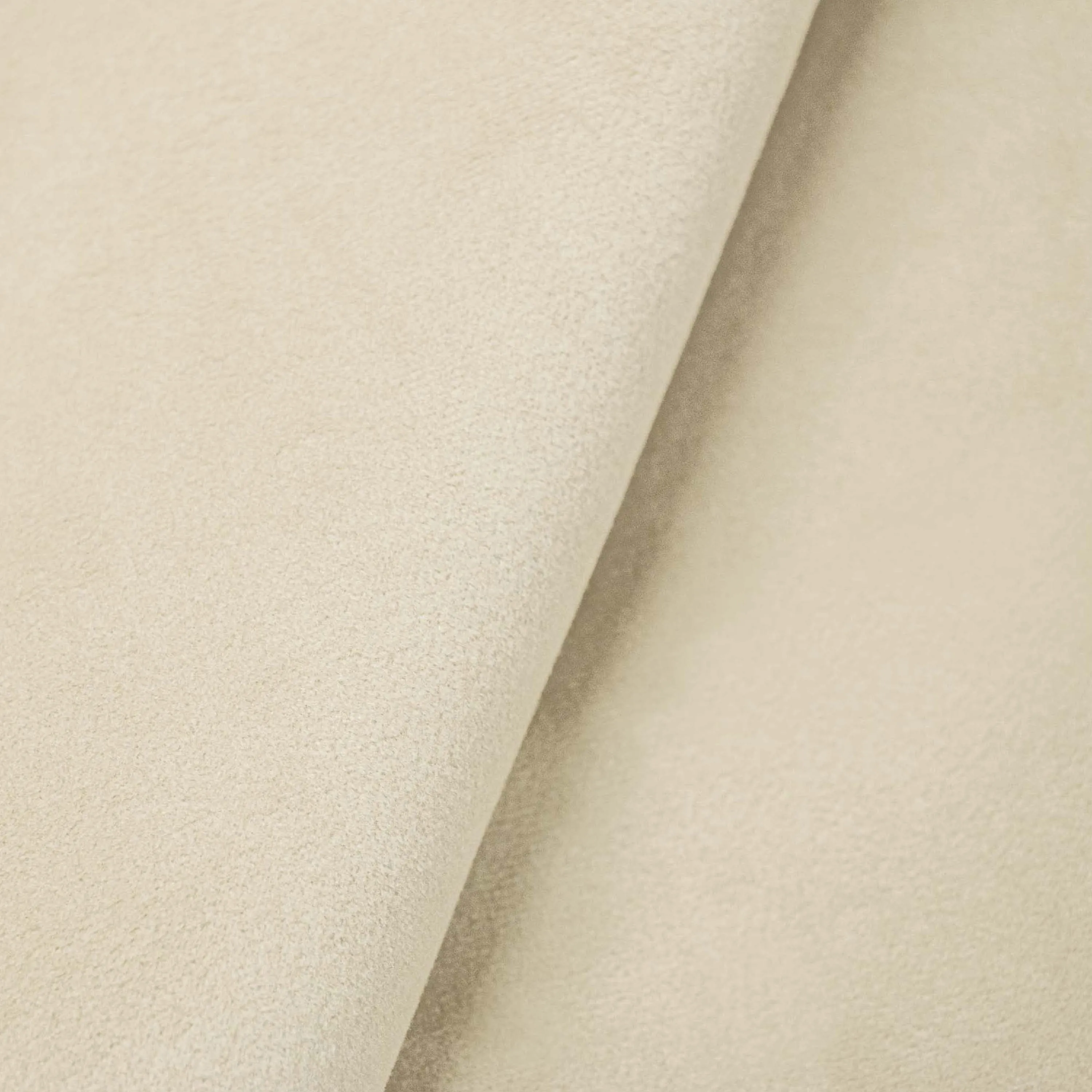 Emme Platform Bed