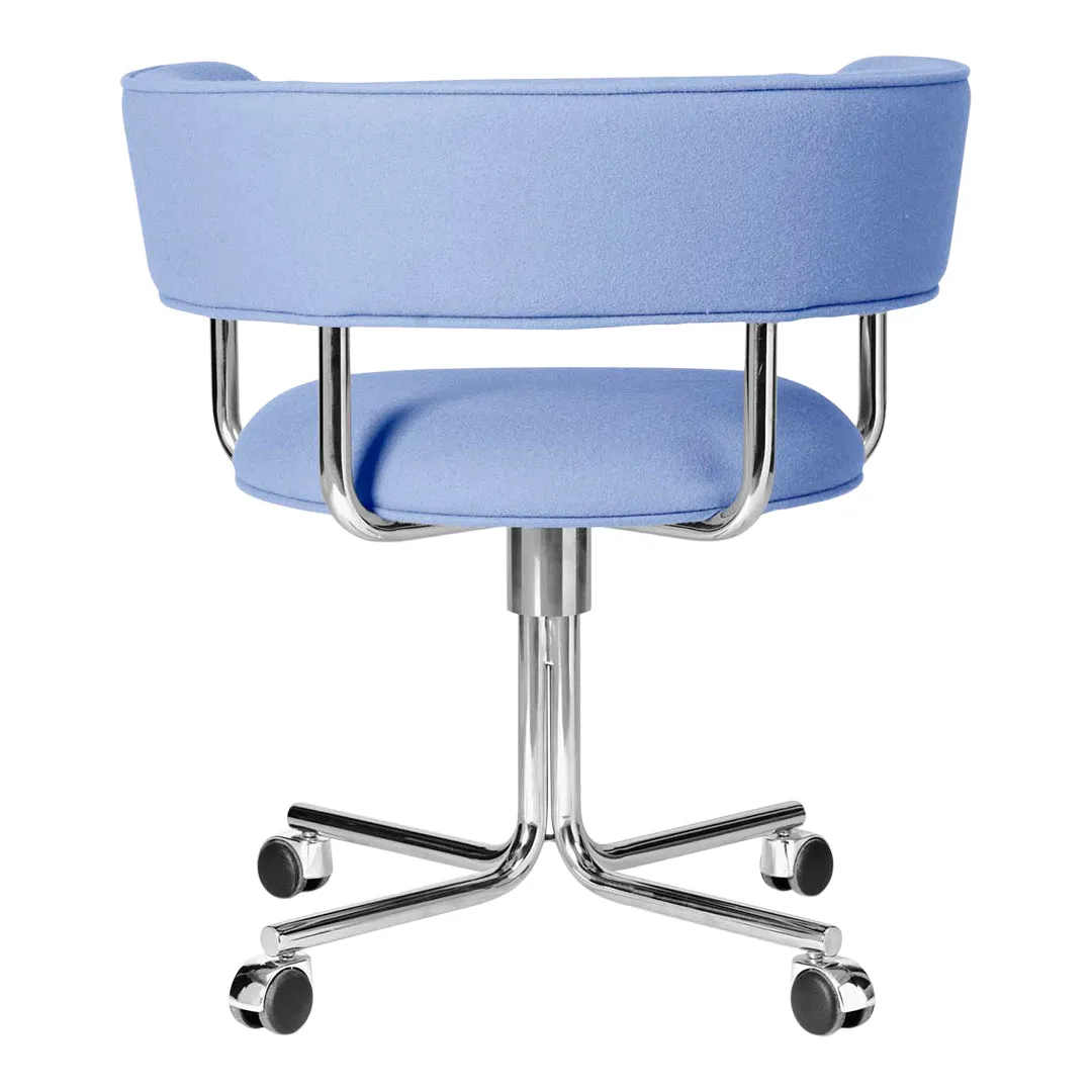 Font Swivel Dining Armchair on Wheels