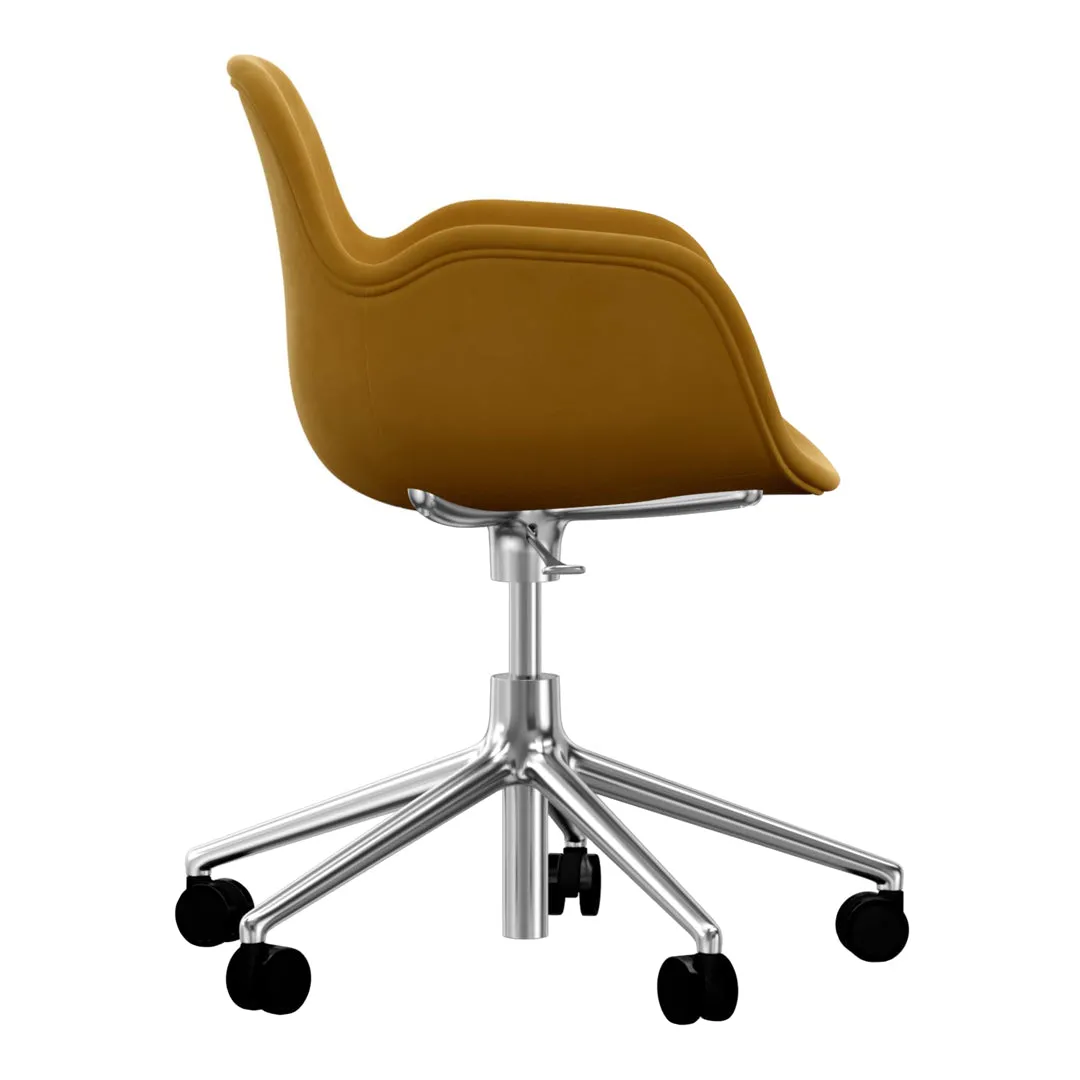Form Armchair - 5W Swivel Base w/ Gaslift - Upholstered