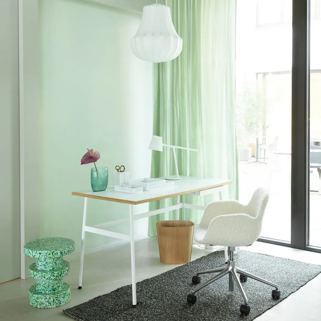 Form Armchair - 5W Swivel Base w/ Gaslift - Upholstered