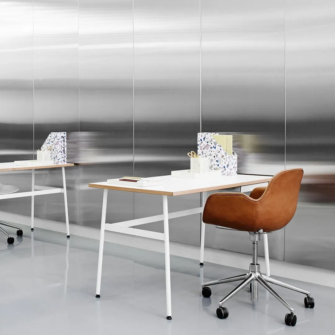 Form Armchair - 5W Swivel Base w/ Gaslift - Upholstered
