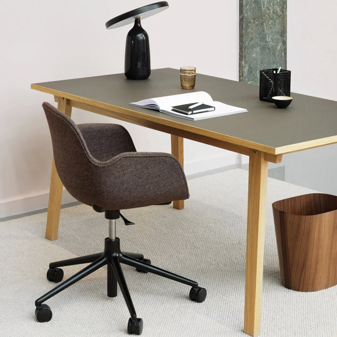 Form Armchair - 5W Swivel Base w/ Gaslift - Upholstered