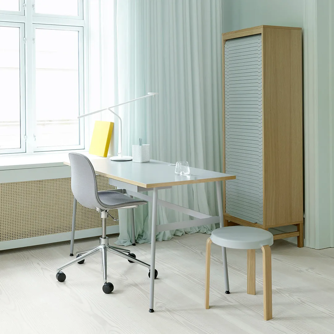 Form Chair - 5W Swivel Base w/ Gaslift - Upholstered