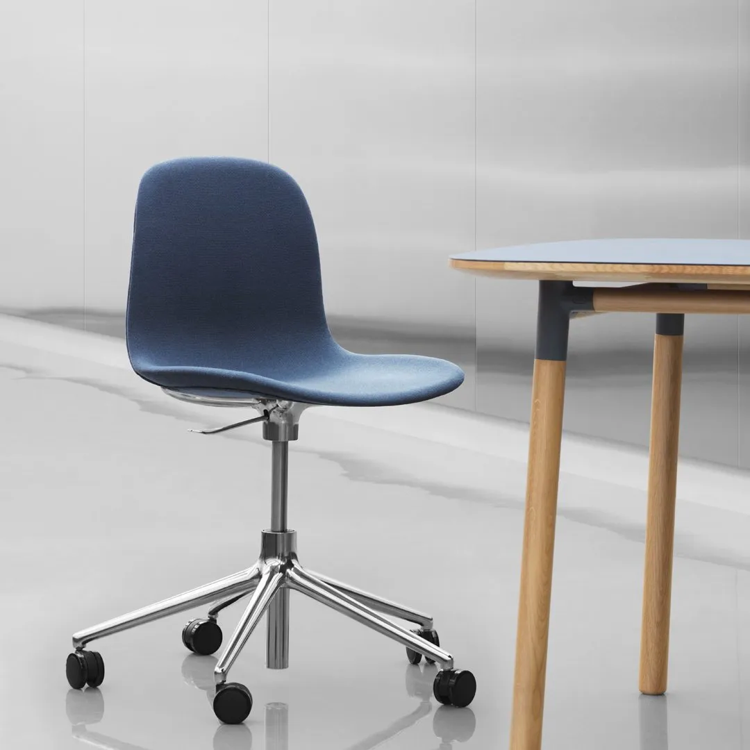 Form Chair - 5W Swivel Base w/ Gaslift - Upholstered