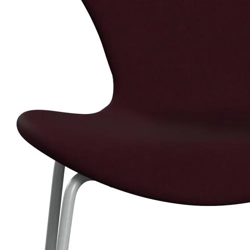 Fritz Hansen Series 7™ Chair Full Upholstery, Nine Grey/Comfort Violet/Dark Red