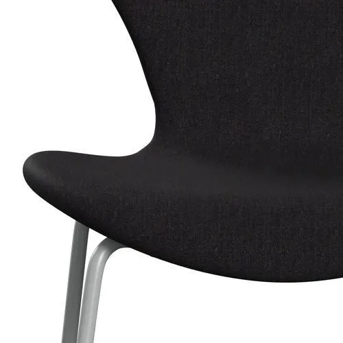 Fritz Hansen Series 7™ Chair Full Upholstery, Nine Grey/Remix Dark Blue Aubergine