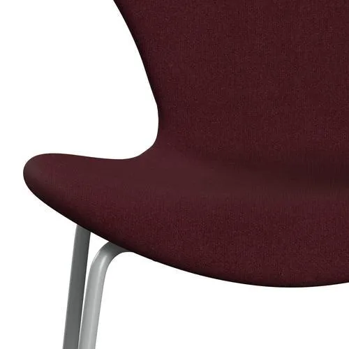 Fritz Hansen Series 7™ Chair Full Upholstery, Nine Grey/Tonus Wine Red