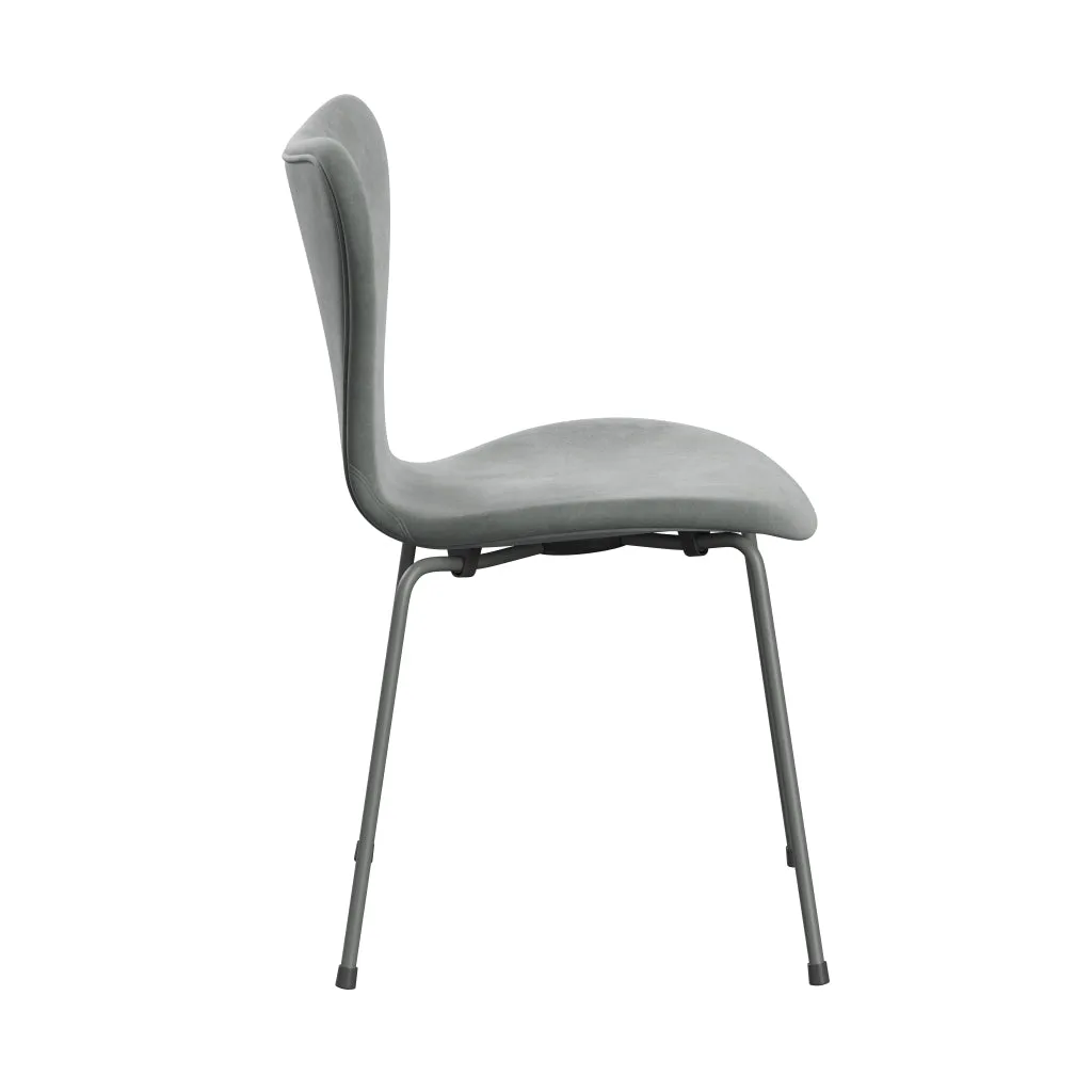 Fritz Hansen Series 7™ Chair Full Upholstery, Silver Grey/Belfast Velvet Seal Grey