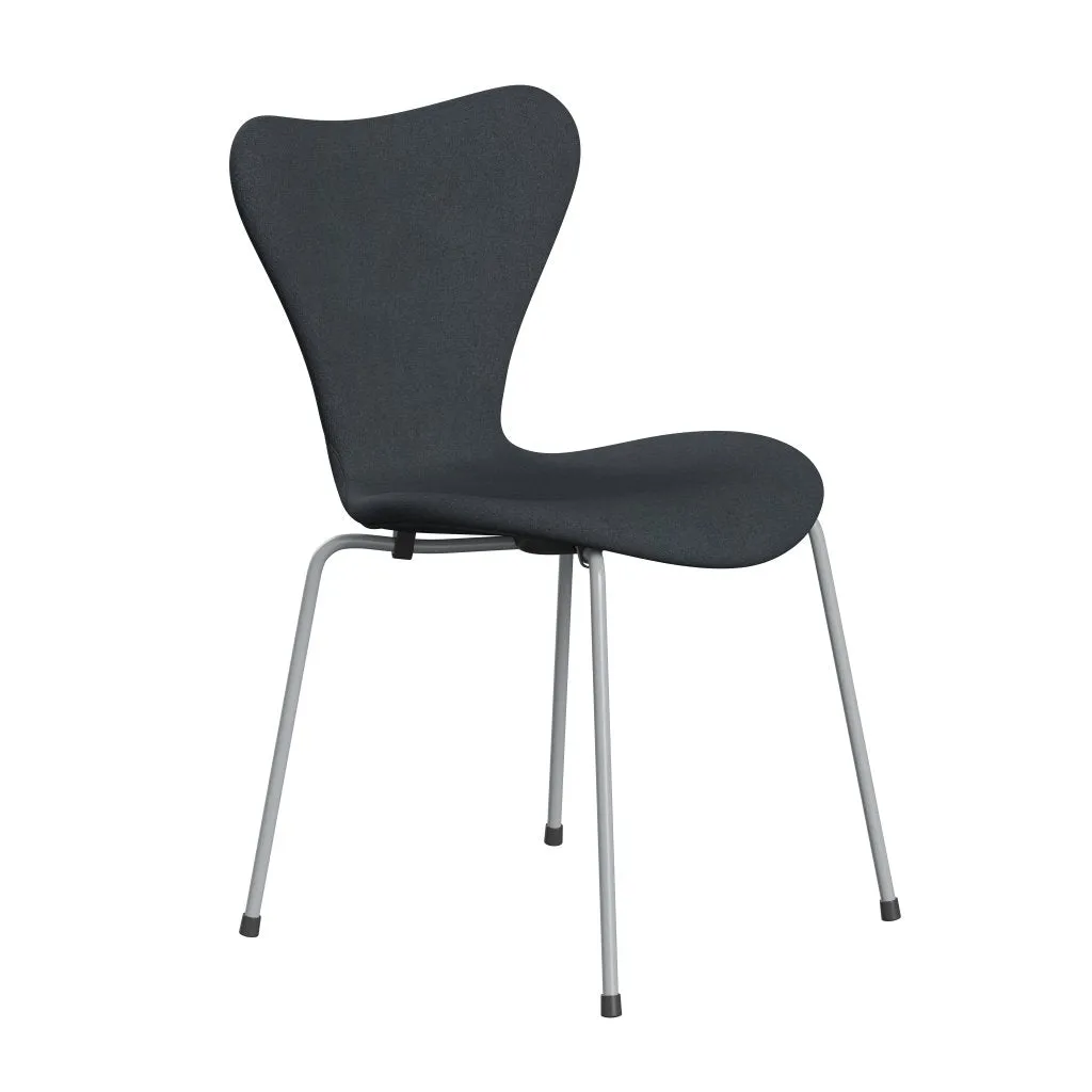 Fritz Hansen Series 7™ Chair Full Upholstery, Silver Grey/Tonus Dark Grey