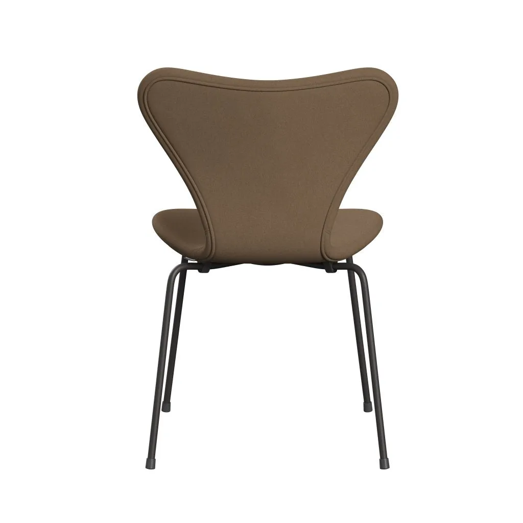 Fritz Hansen Series 7™ Chair Full Upholstery, Warm Graphite/Comfort Beige/Brown
