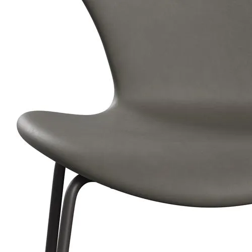 Fritz Hansen Series 7™ Chair Full Upholstery, Warm Graphite/Essential Lava