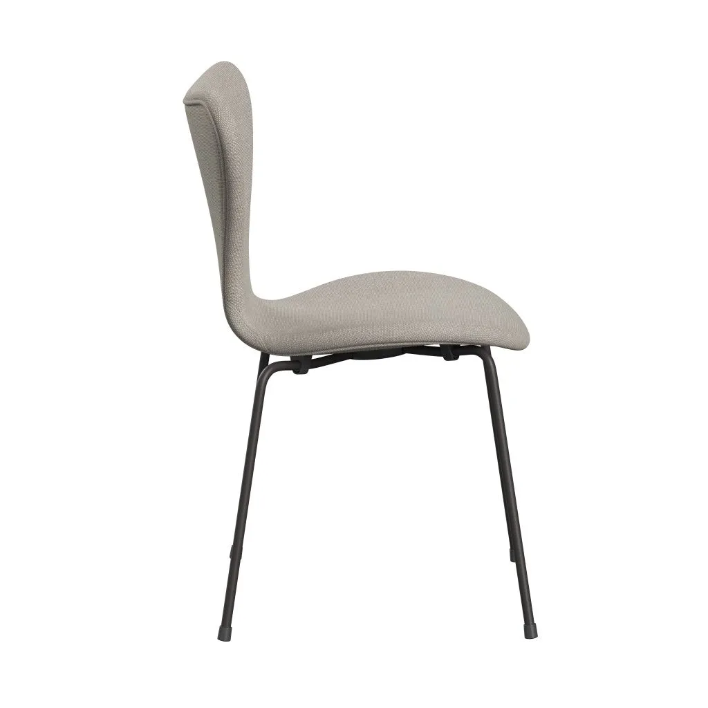 Fritz Hansen Series 7™ Chair Full Upholstery, Warm Graphite/Hallingdal Light Grey (Hal103)