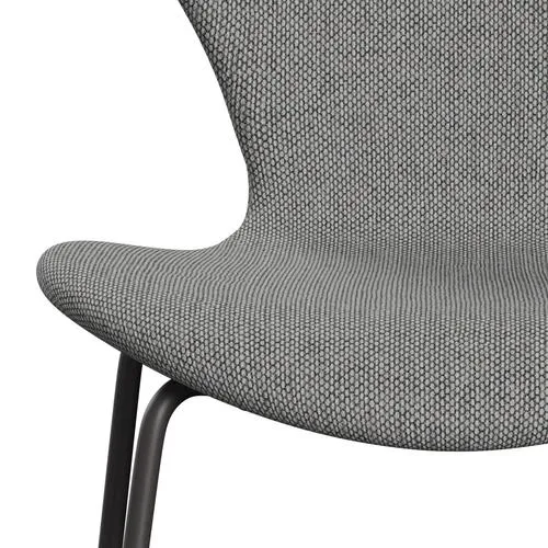 Fritz Hansen Series 7™ Chair Full Upholstery, Warm Graphite/Re Wool Wool White/Natural