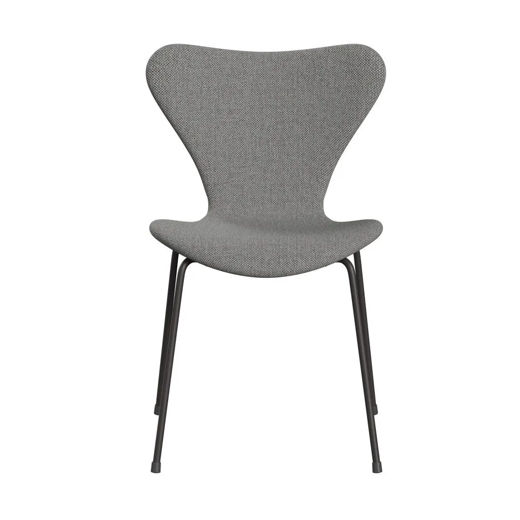 Fritz Hansen Series 7™ Chair Full Upholstery, Warm Graphite/Re Wool Wool White/Natural