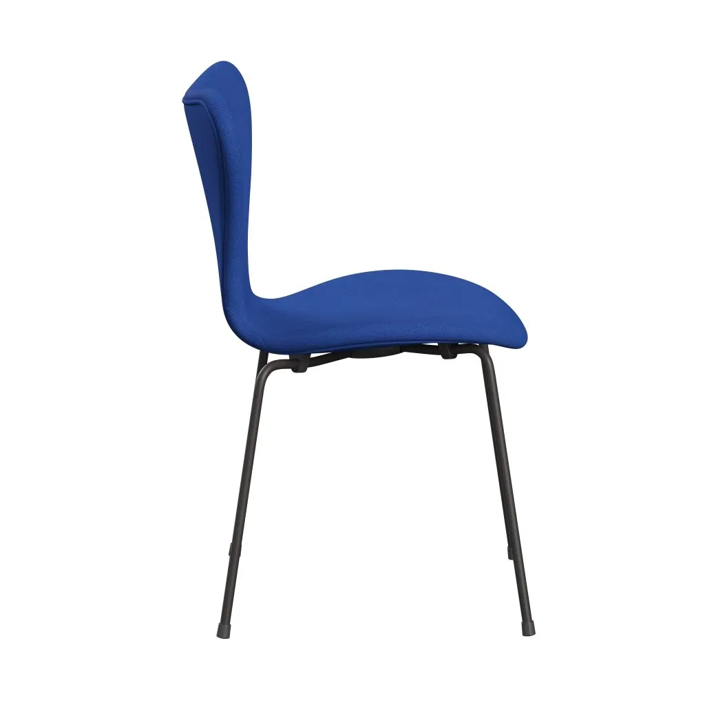 Fritz Hansen Series 7™ Chair Full Upholstery, Warm Graphite/Tonus Lavender Blue