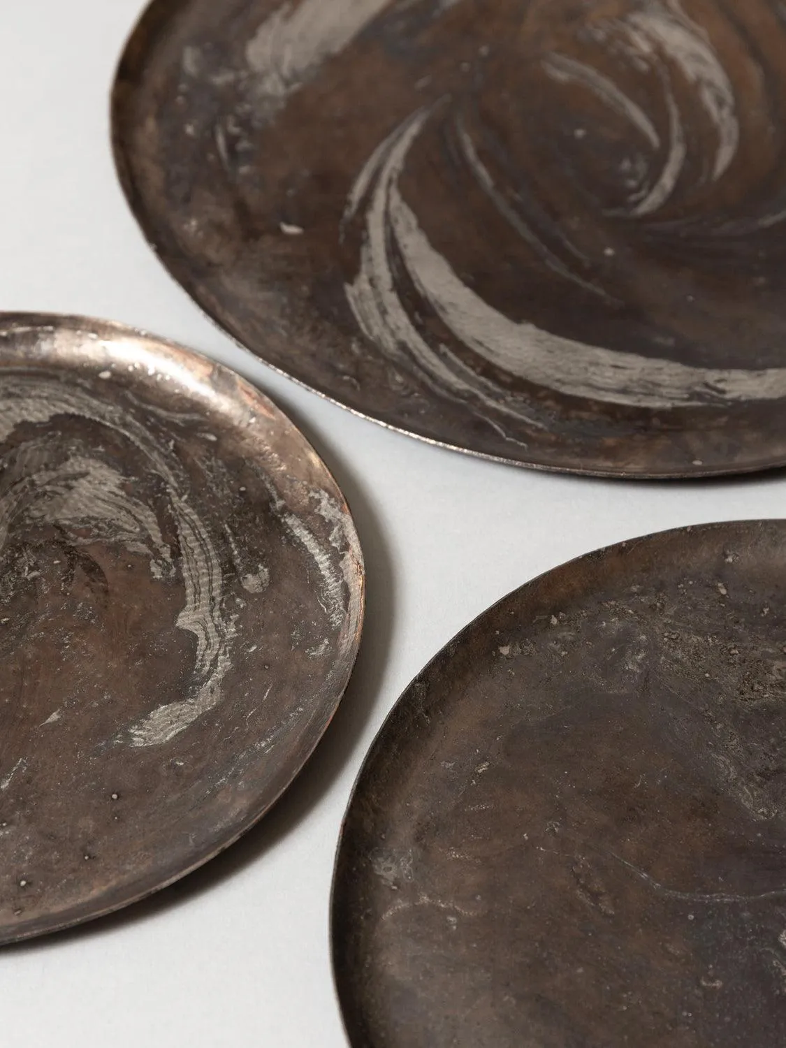 Fujita Swirl Plate - Round
