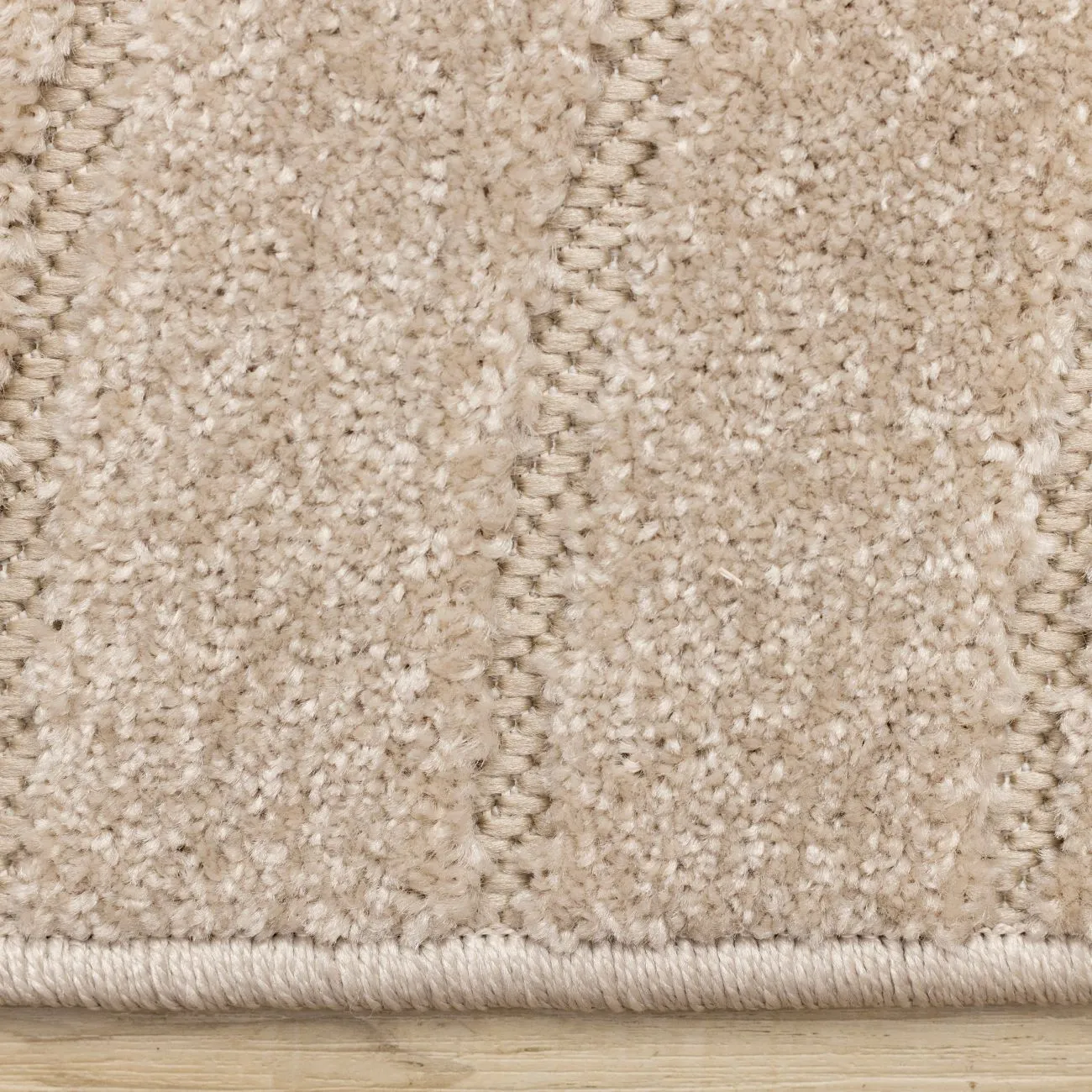 Golden Dunes 5'3" x 7'7" Modern Curved Arches Design Area Rug - Beige