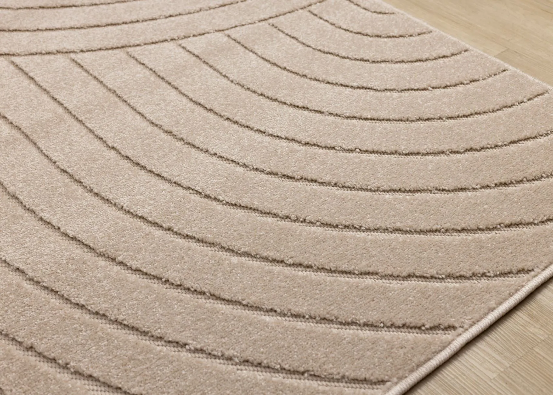 Golden Dunes 5'3" x 7'7" Modern Curved Arches Design Area Rug - Beige