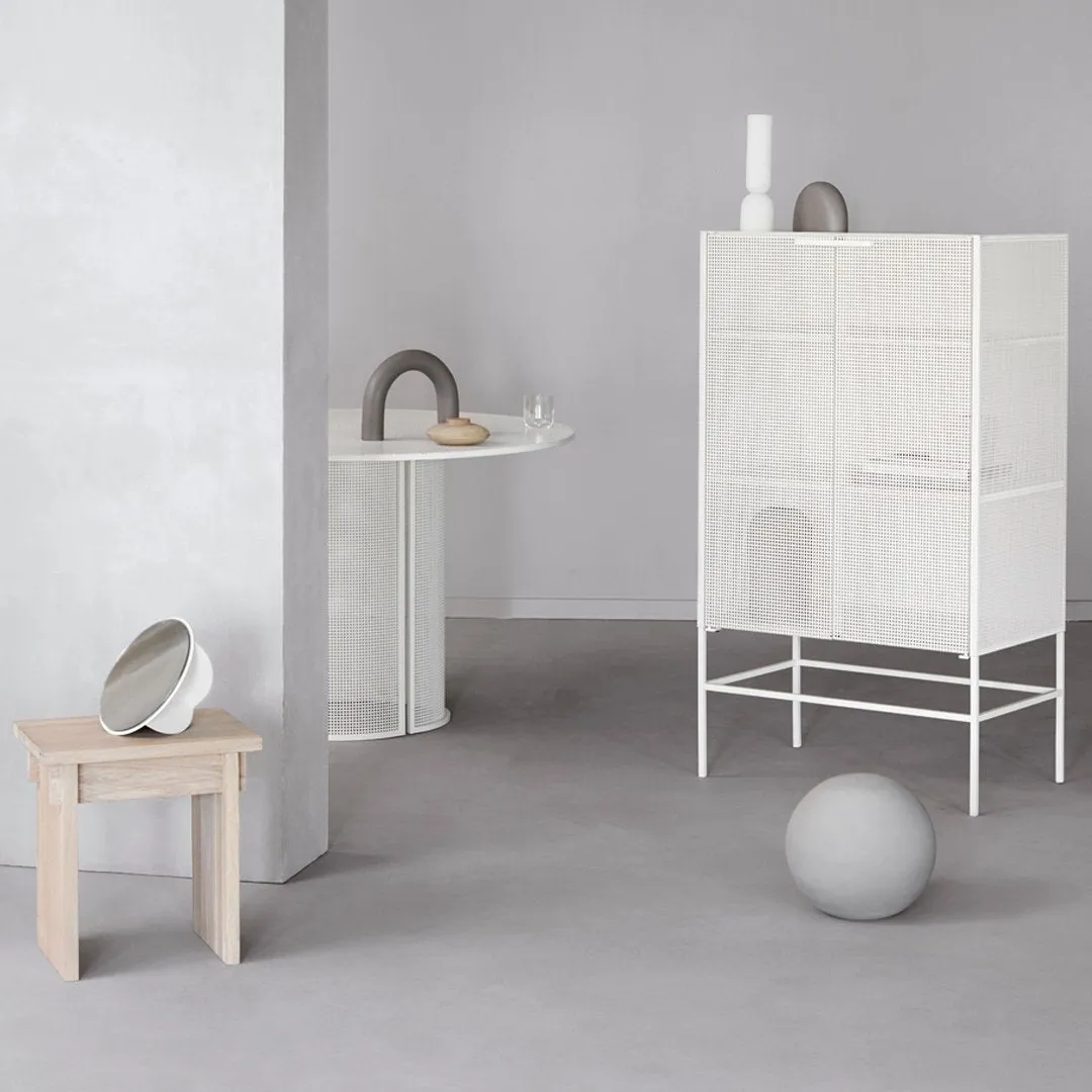 Grid Cabinet
