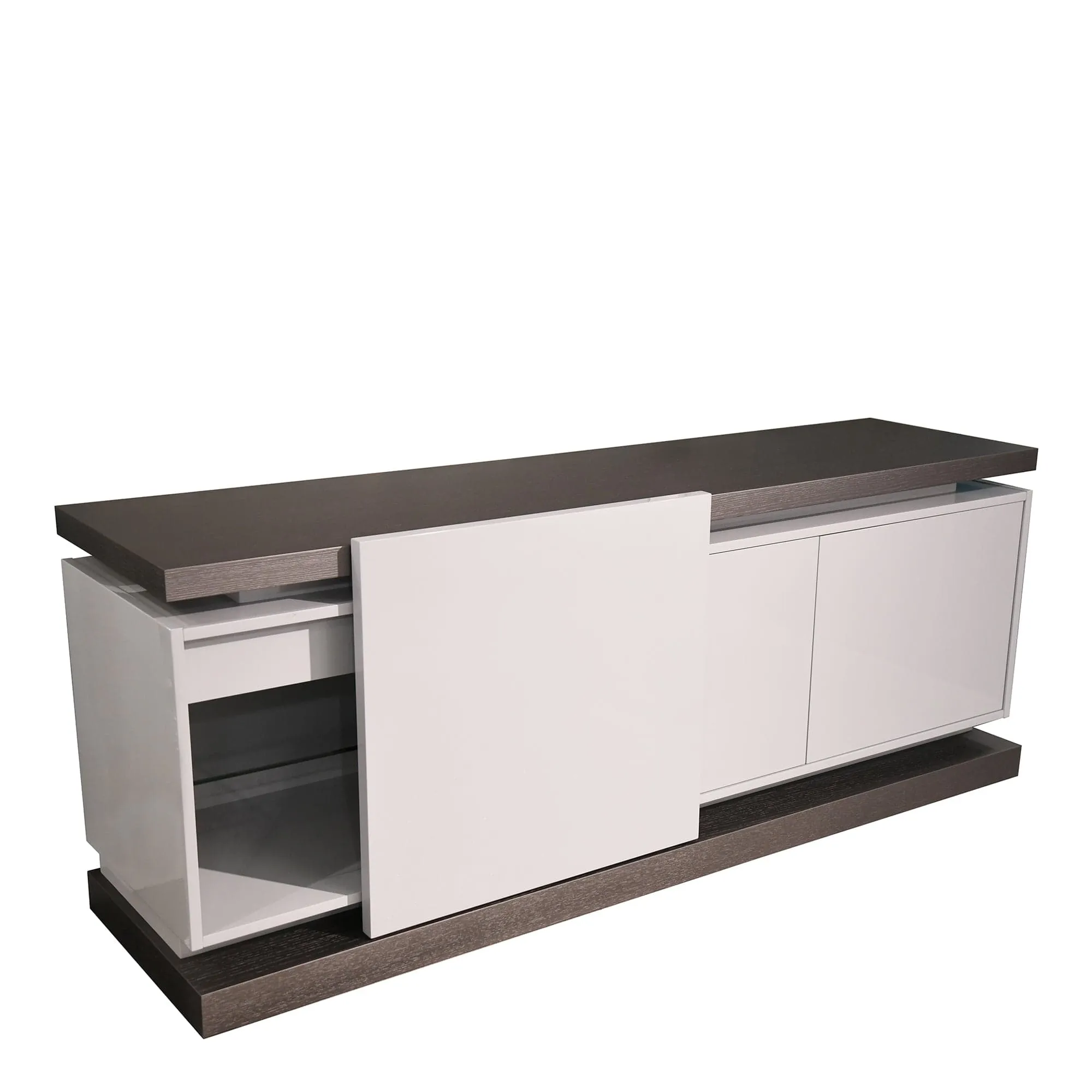 Guarda - 3 Door Sideboard In Oak Gloss Lacquer