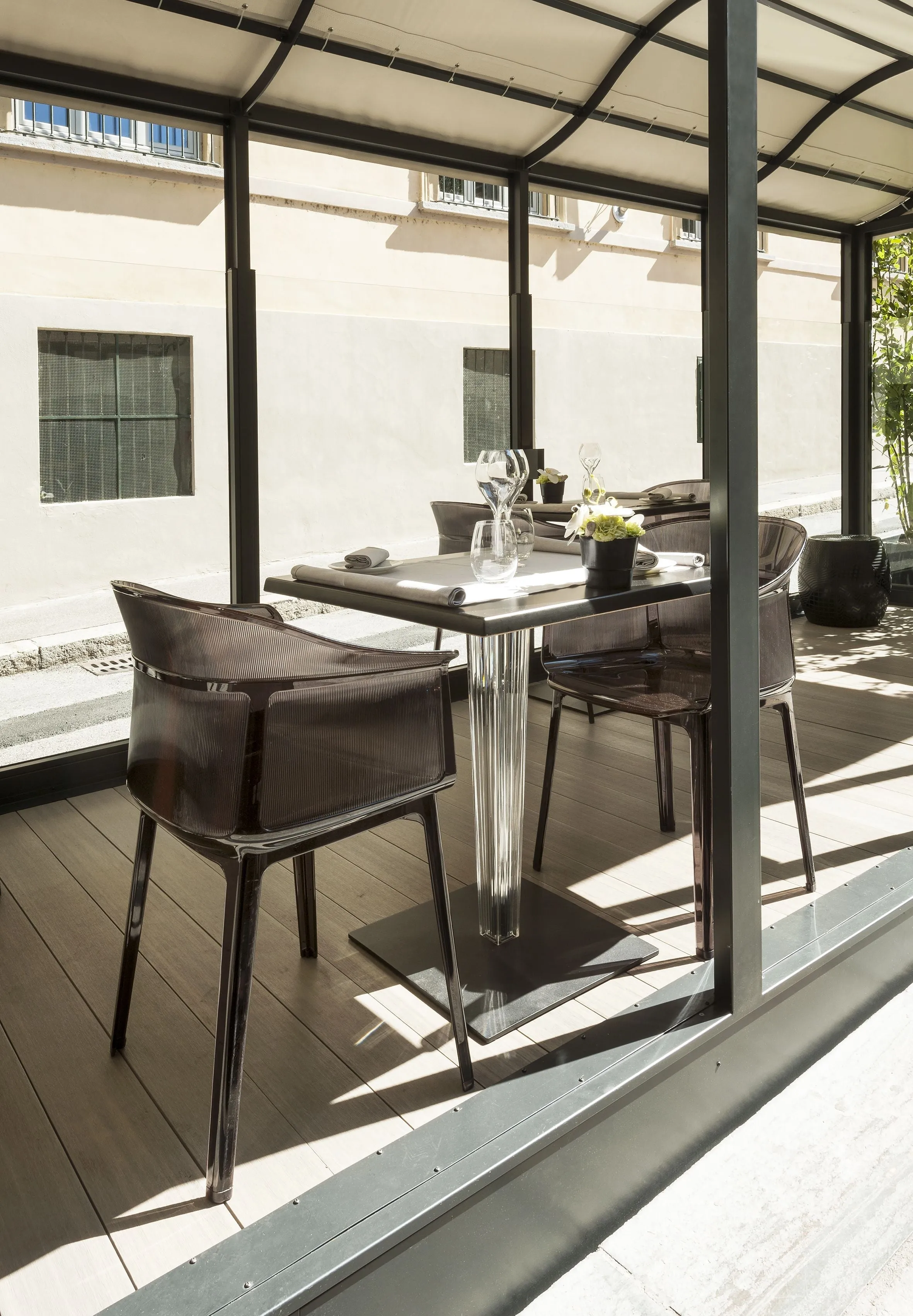 Kartell Top Top Table Per Dr. Yes Round With Round Base ⌀70 Cm, White