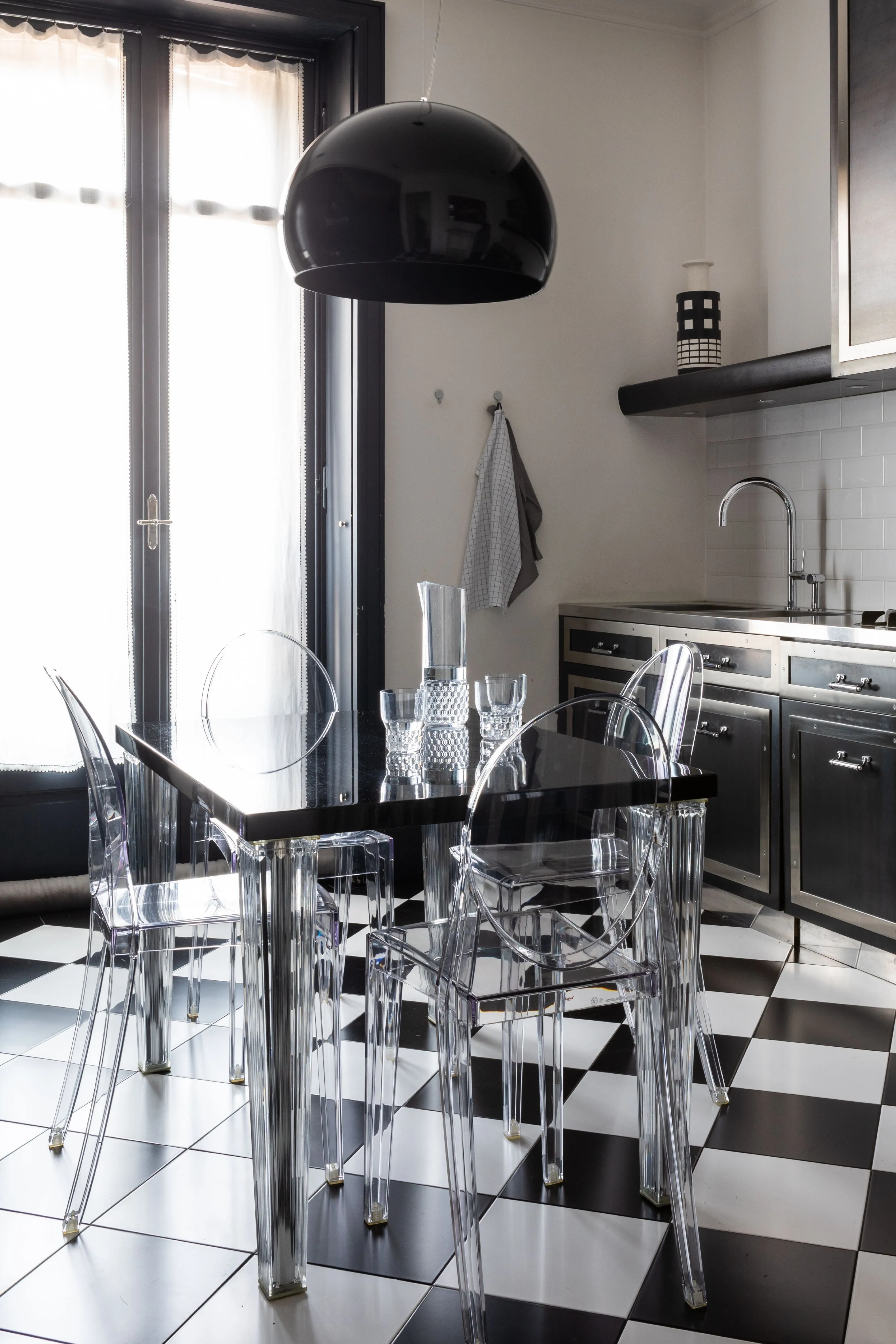 Kartell Top Top Table Per Dr. Yes Round With Round Base ⌀70 Cm, White
