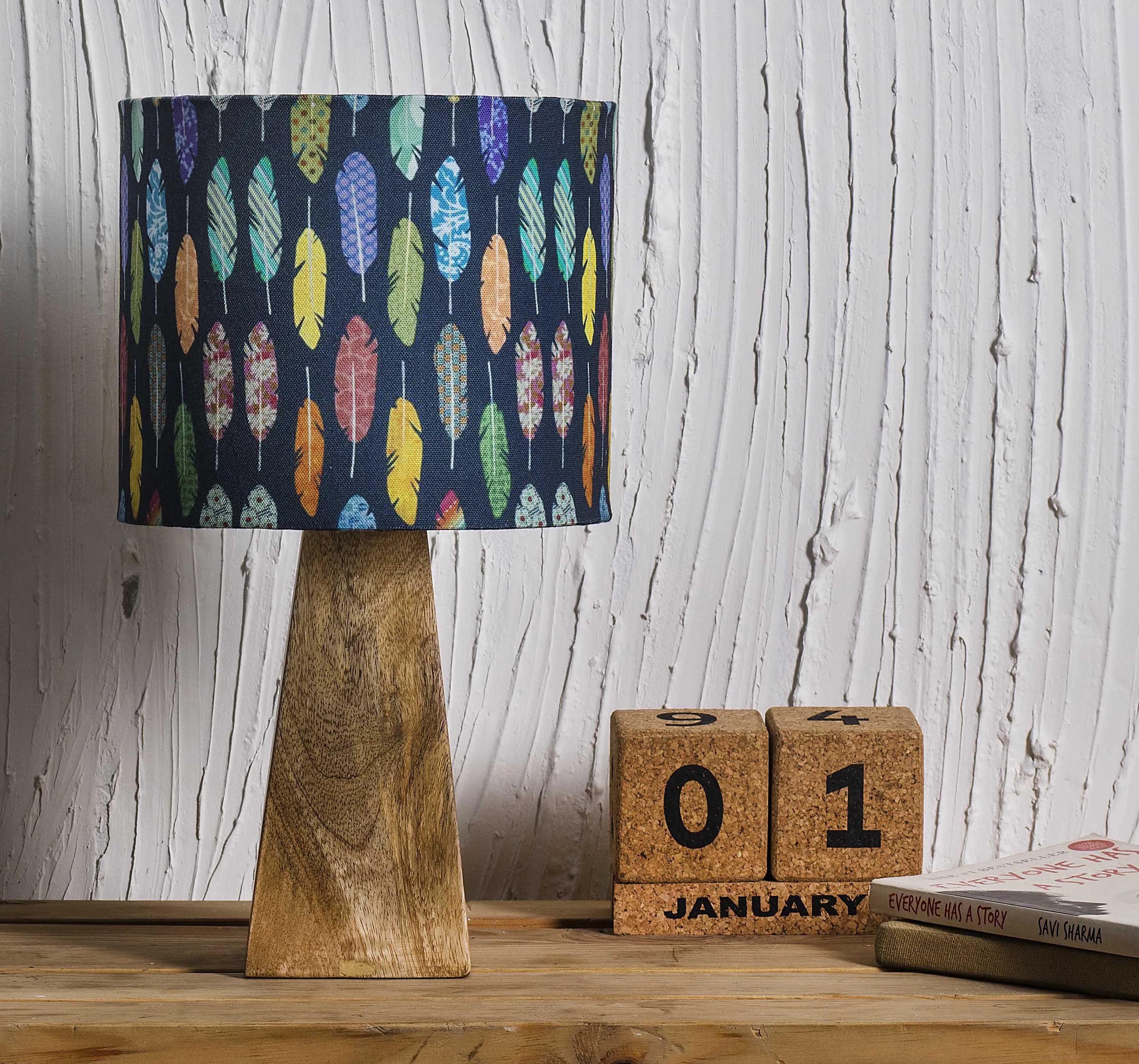 Kavi Feather Wooden Shade Lamp (Square Base)
