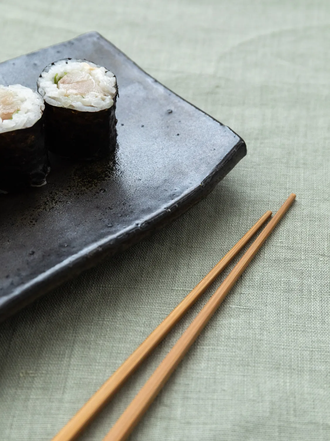 Kuro Minoyaki Long Plate