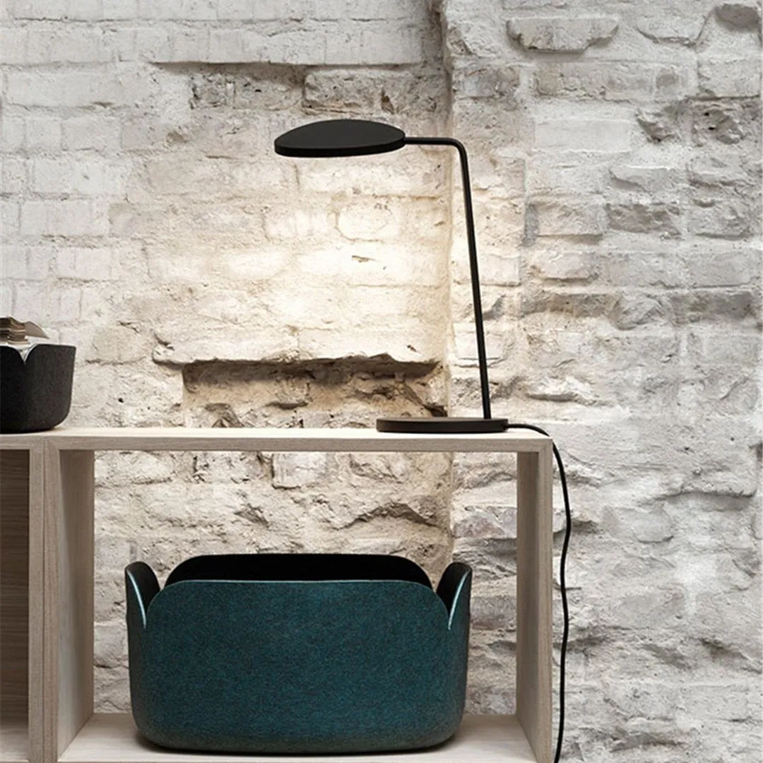 Leaf Table Lamp