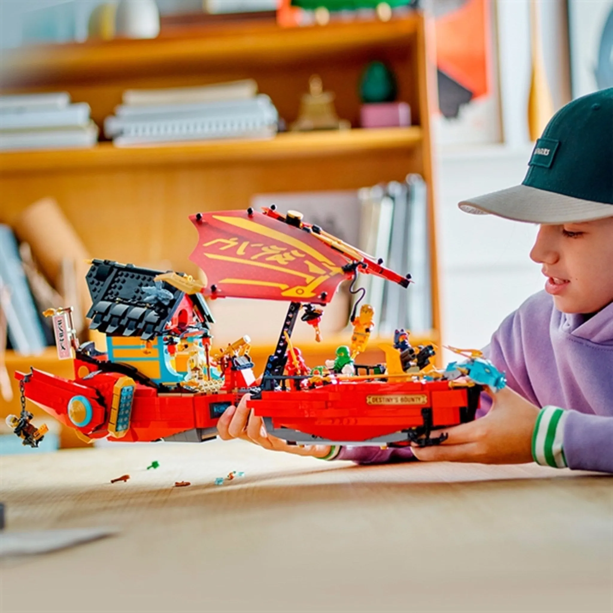 LEGO® NINJAGO® Destiny's Bounty - Race against time