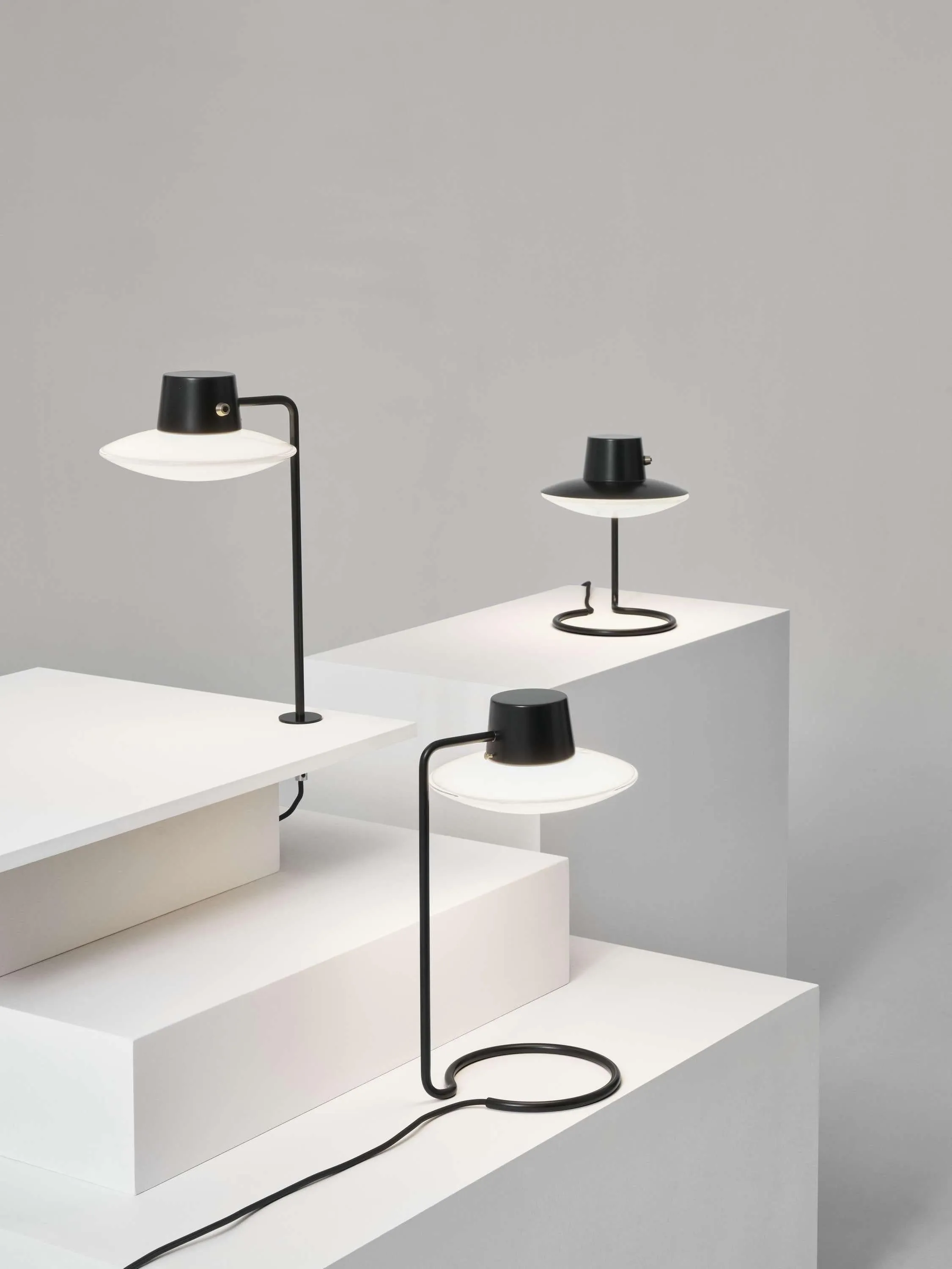 Louis Poulsen Aj Oxford Table Lamp Opal Glass ø 41 Cm