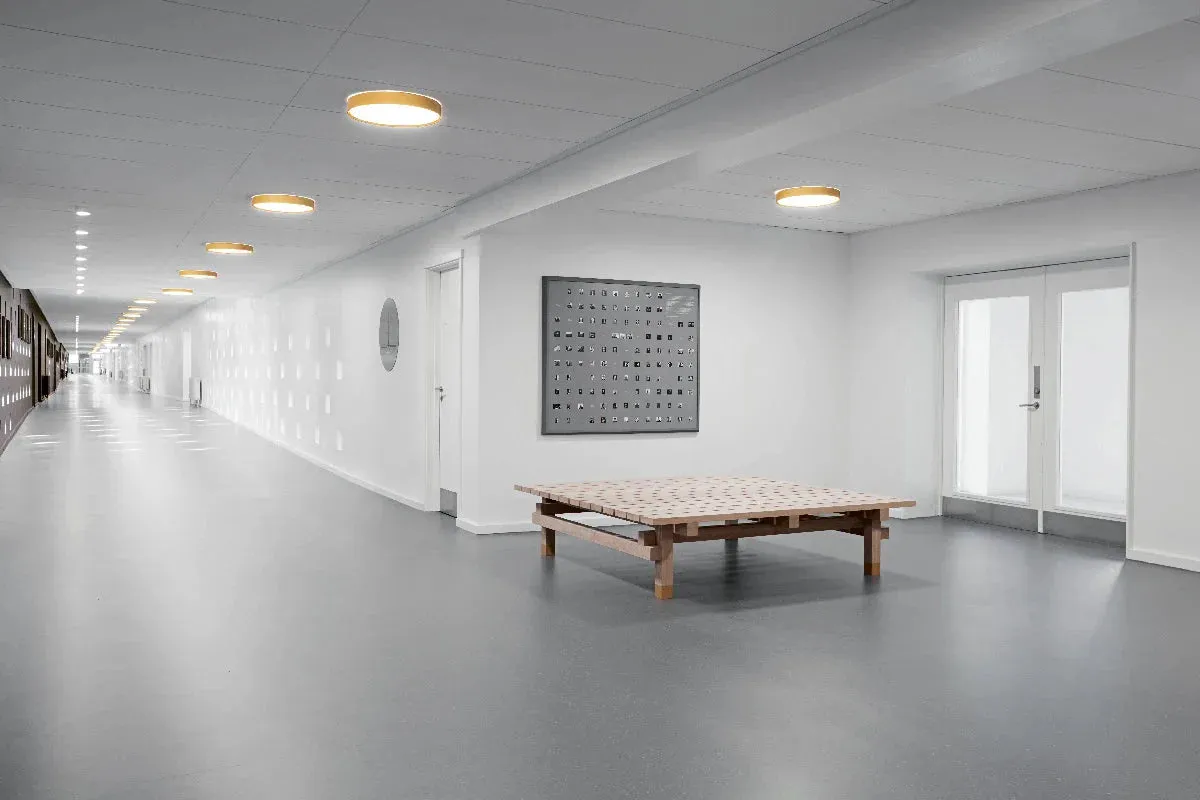 Louis Poulsen Lp Slim Round Surface Mounted Ceiling Lamp 3690 Lumens ø44 Cm, White