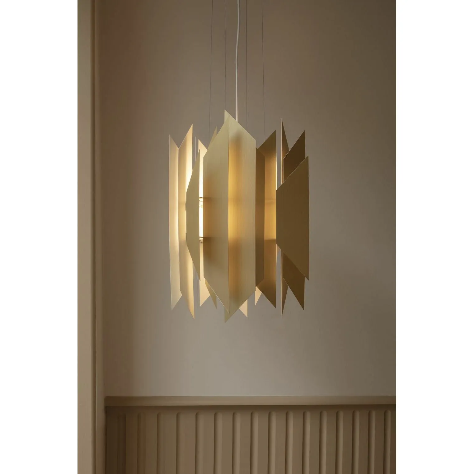 Lyfa Divan Pendant 24,5 Cm, Brass