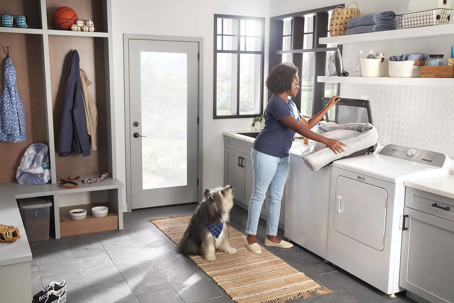 Maytag White Top-Load Washer (5.4 cu. ft.) & Gas Dryer (7.0 cu. ft.) - MVW6500MW/MGD6500MW
