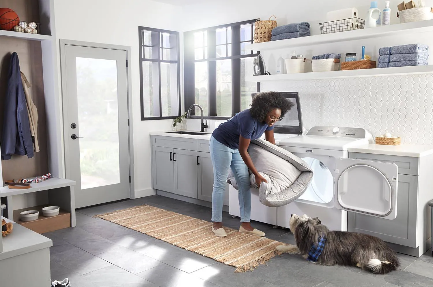 Maytag White Top-Load Washer (5.4 cu. ft.) & Gas Dryer (7.0 cu. ft.) - MVW6500MW/MGD6500MW