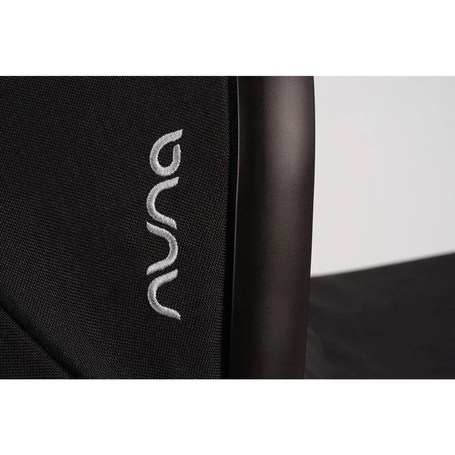 Nuna Caviar Demi Next Carry Cot W/Rc