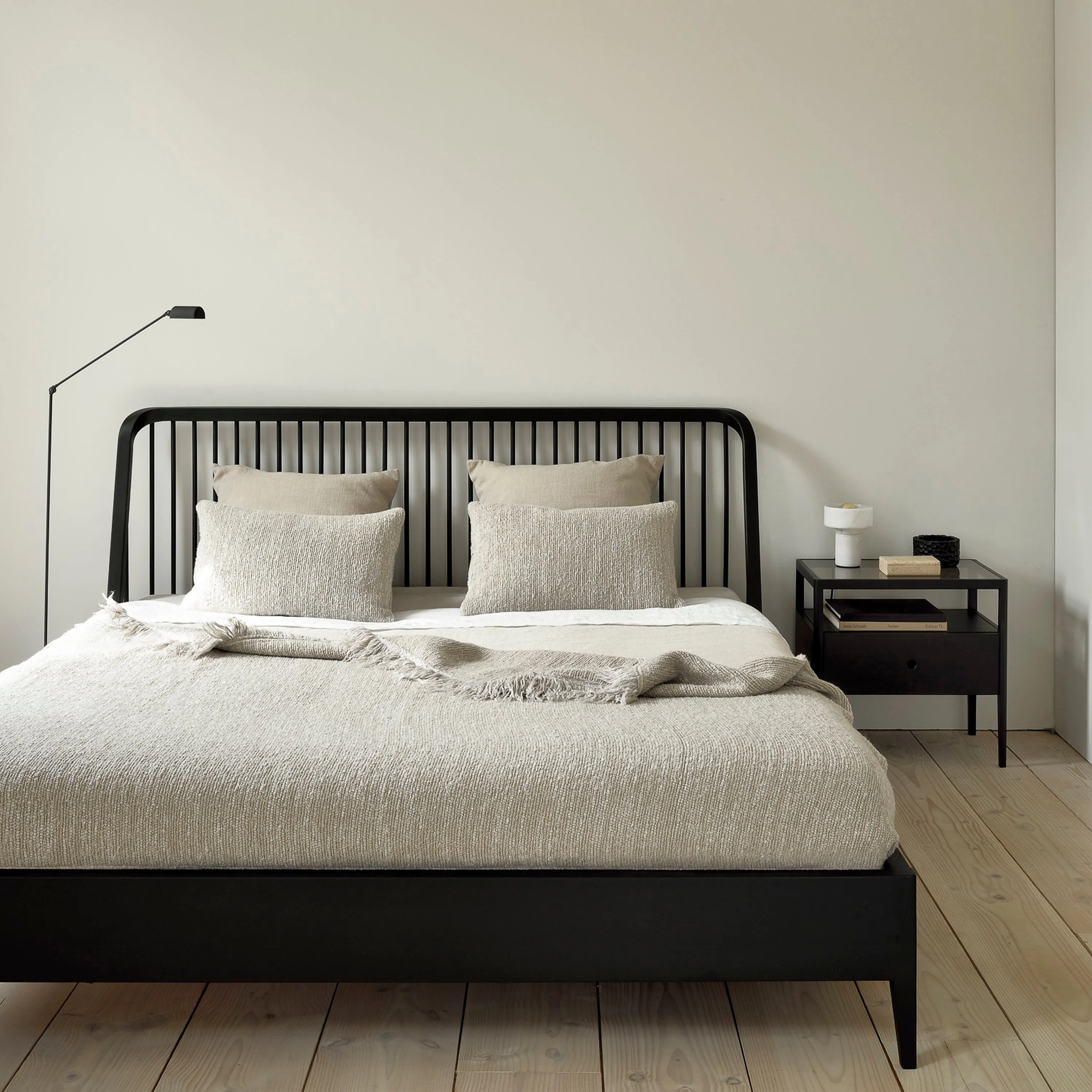 Oak Spindle Bed