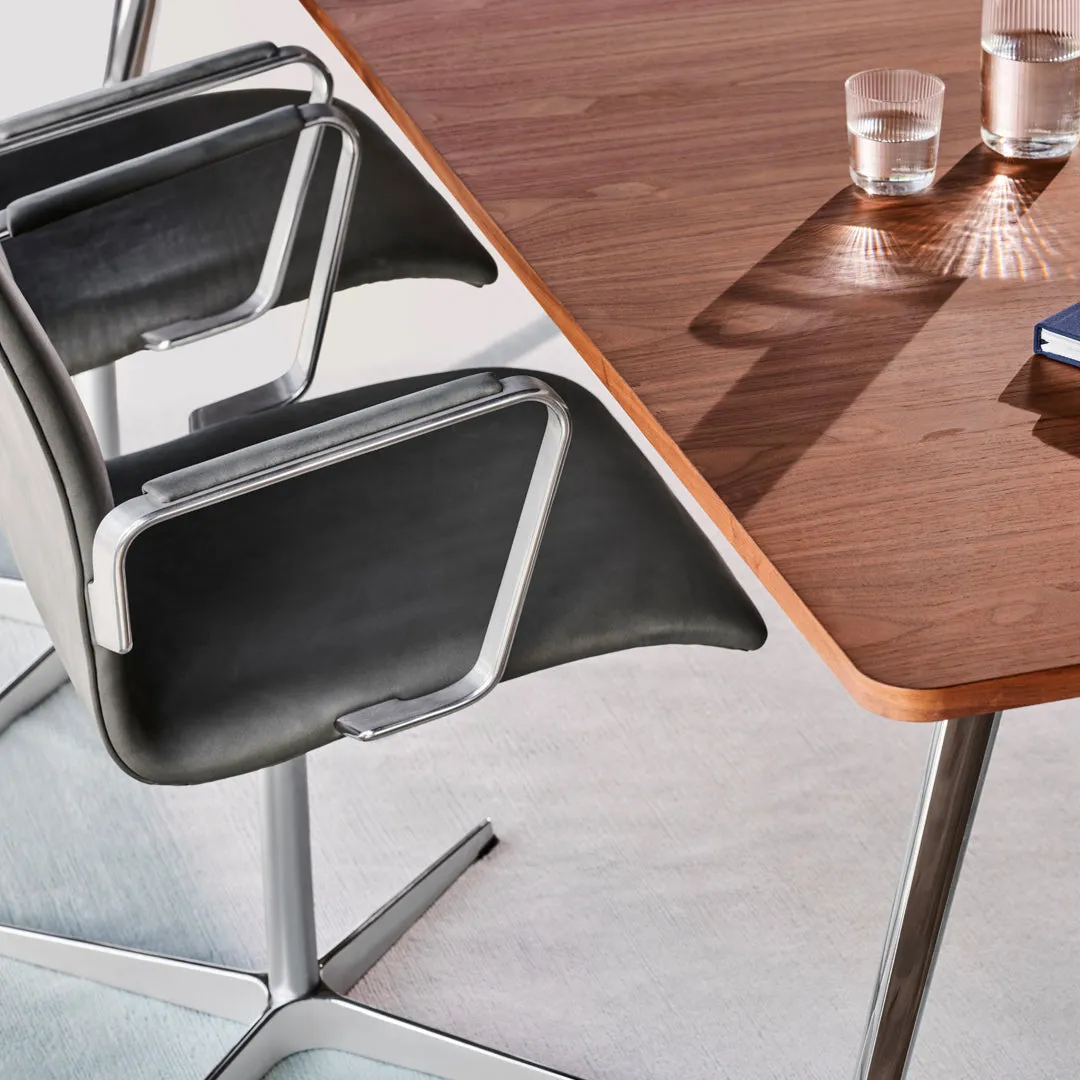 Oxford Medium Back Armchair - 4 Star Base & Return