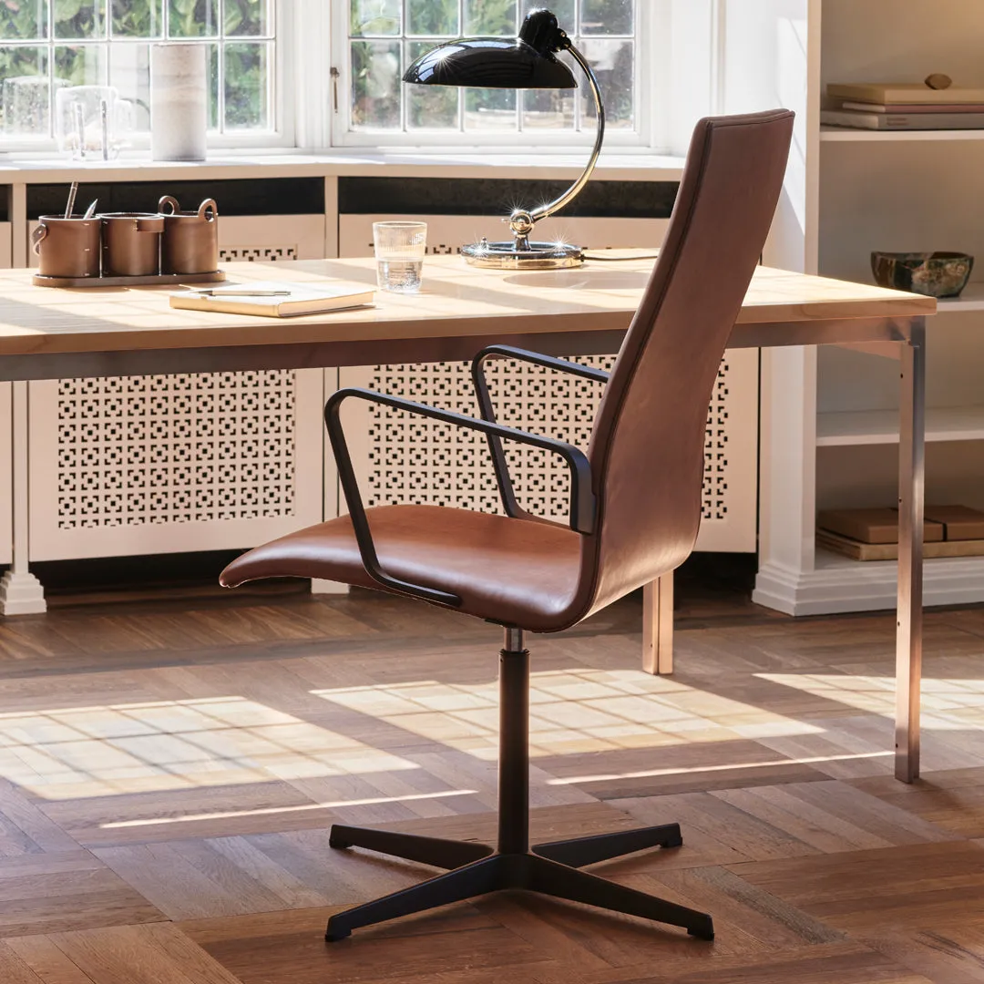 Oxford Medium Back Armchair - 4 Star Base & Return